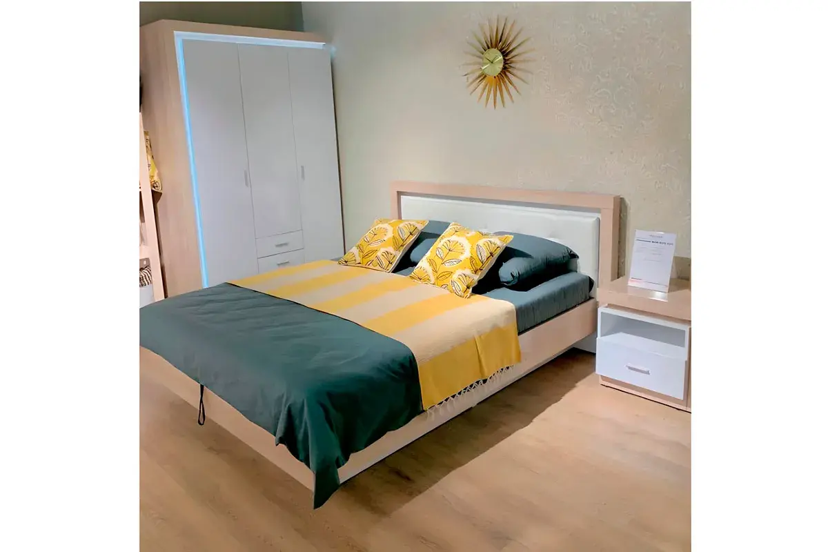 Шкаф для одежды с ящиками 3-х дверный без зеркал Люмен 15