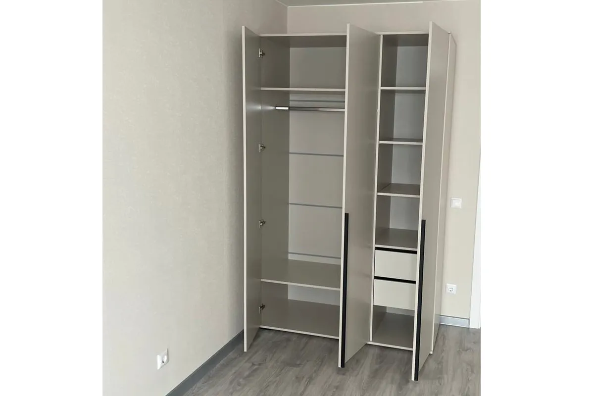 Шкаф для одежды Наоми 3-х дв. (Кашемир)