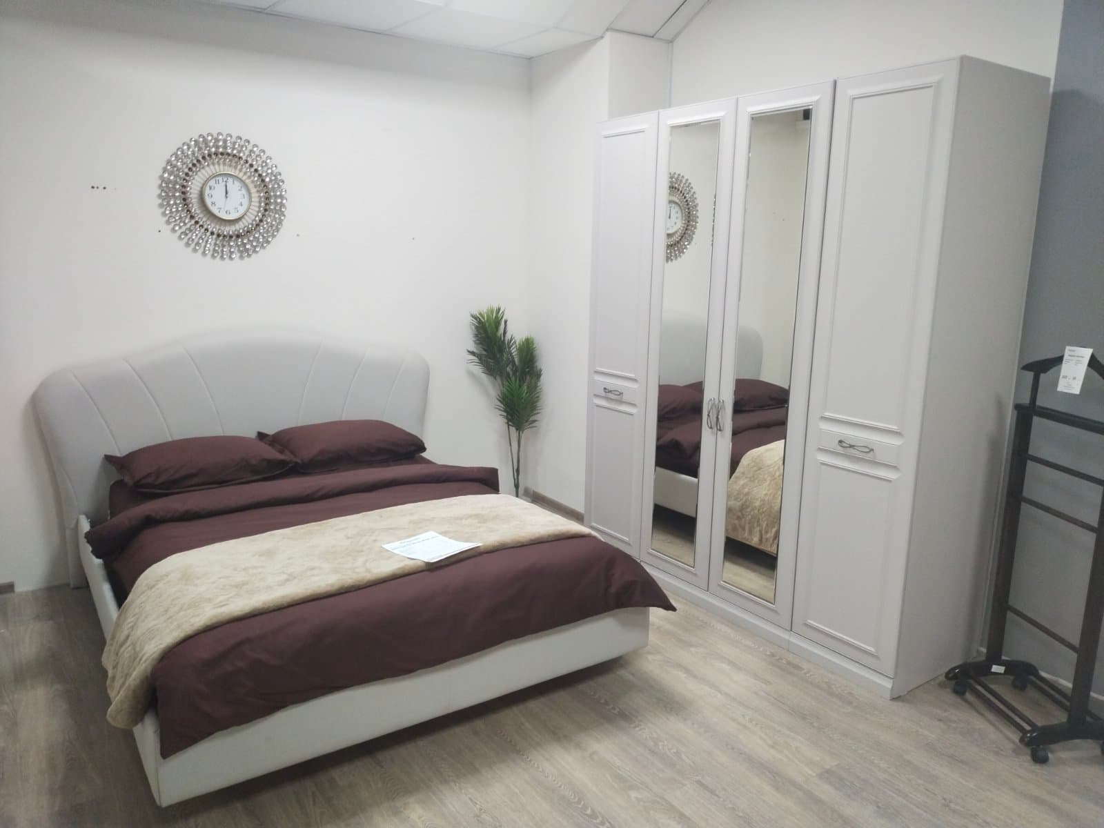 Сабрина ТД-307.01.01 Кровать с мягкой спинкой (1600)