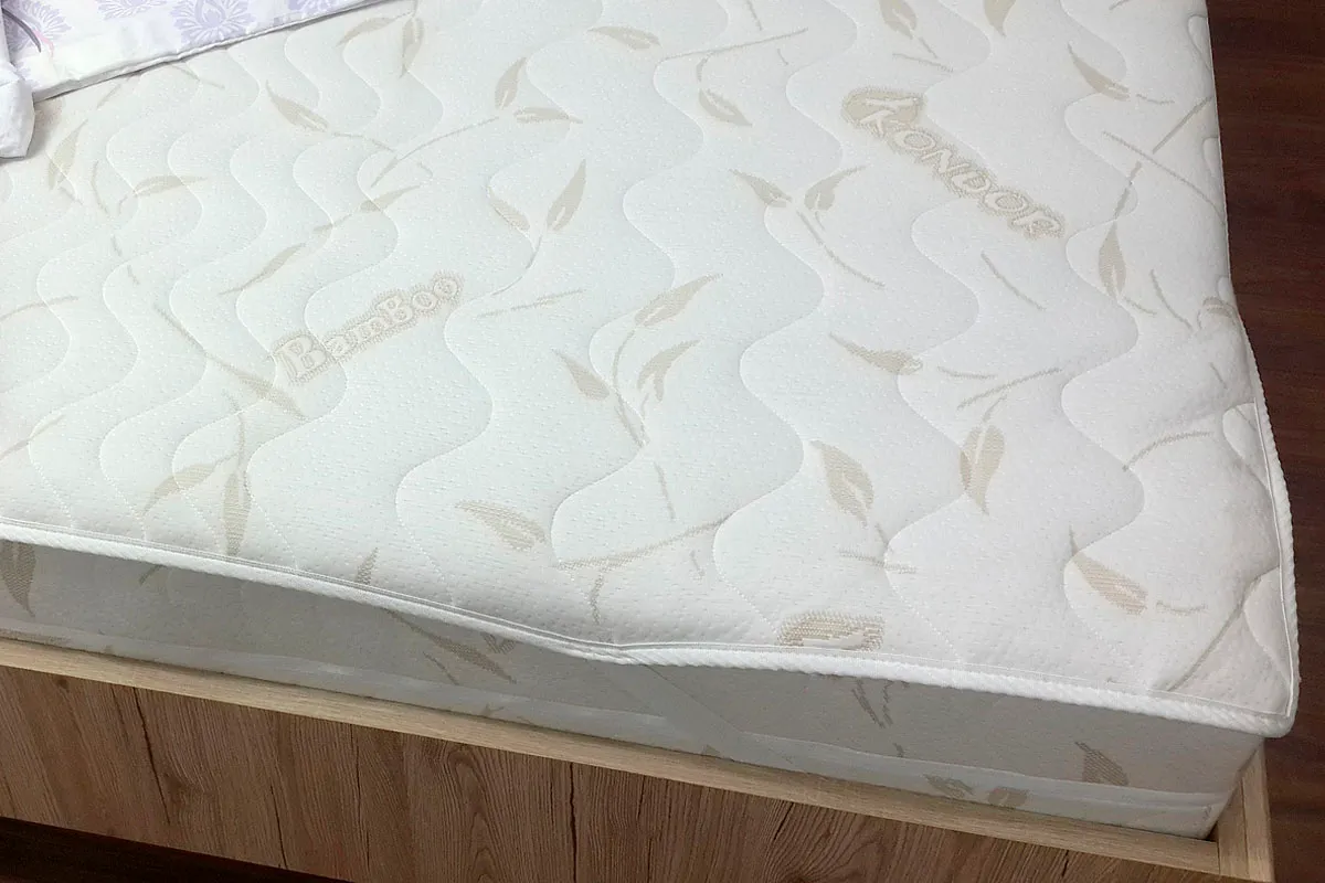 Наматрасник Kondor Mono 120х200х51