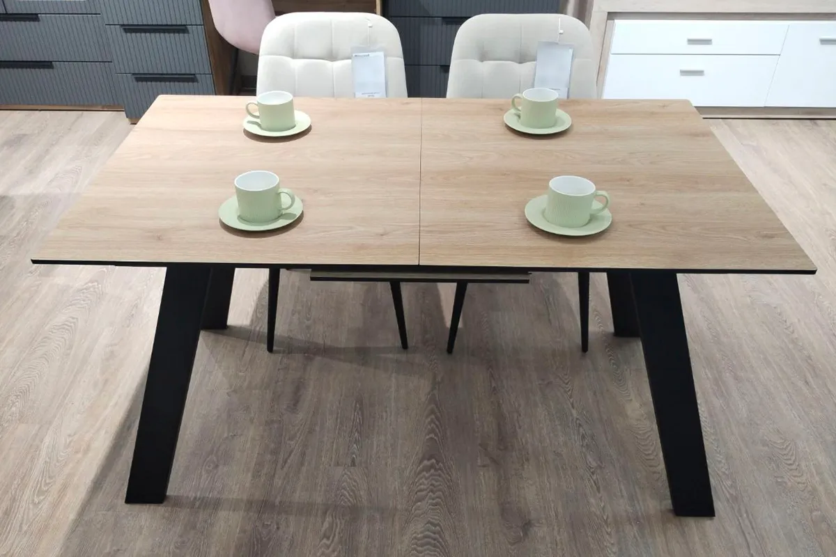 Стол обеденный Морис 1400(1800) (ст. №2 / Пластик S128 / МДФ черная шагрень / Металл черный)