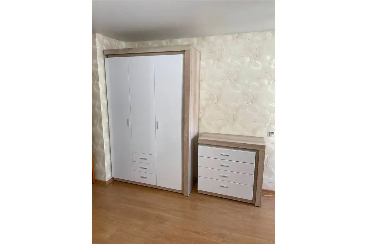 Шкаф для одежды с ящиками 3-х дверный без зеркал Люмен 15