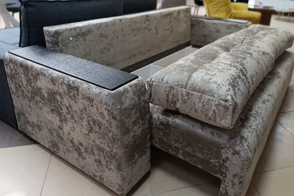 Диван-кровать Бали 4 ДК (Plush latte / Накладки венге) 5 кат.