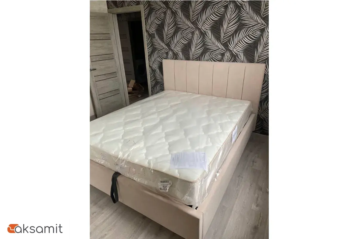 Кровать Венеция с ПМ 160х200 (Velutto/Бежевый) Кровать Венеция с ПМ 160х200 (Velutto/Бежевый)
