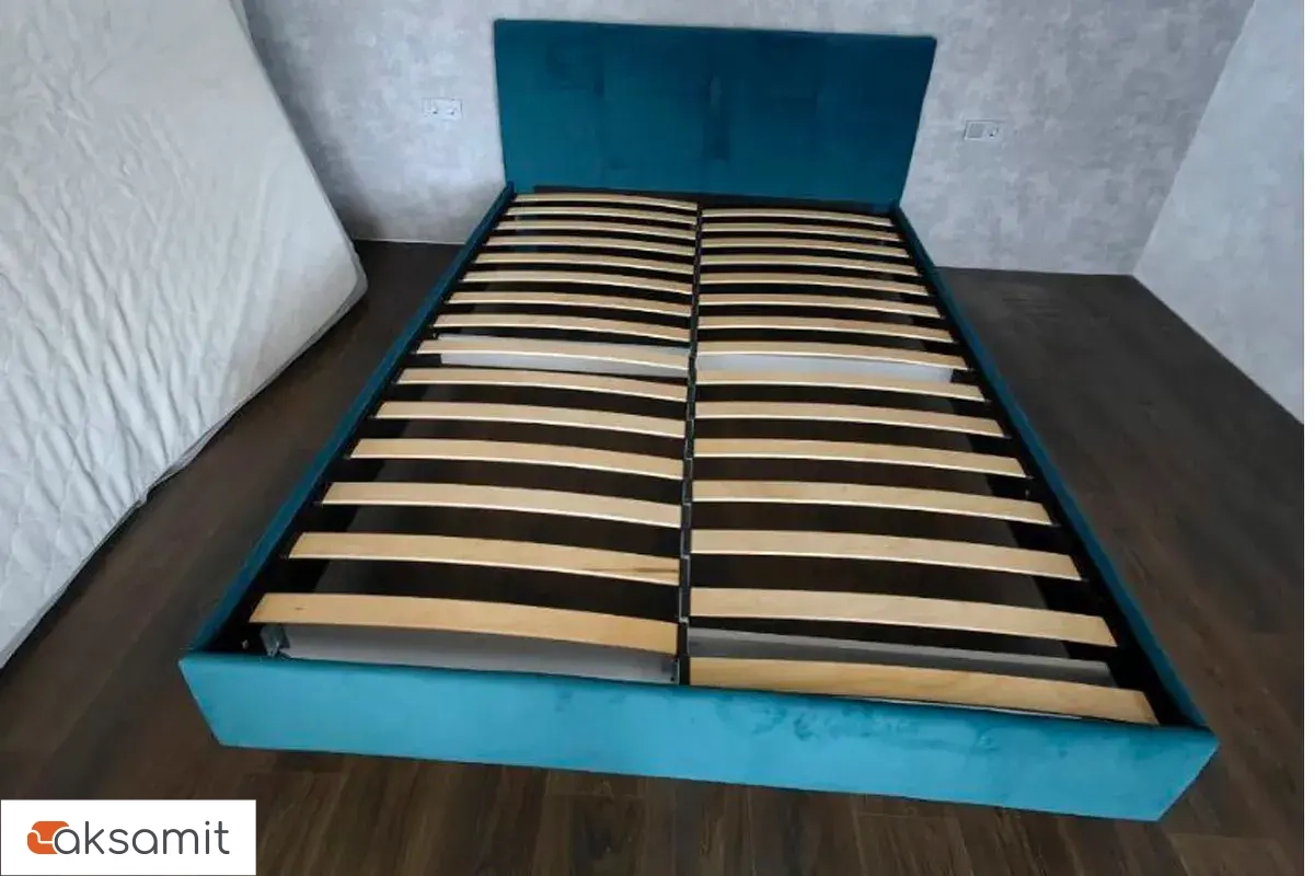Кровать Каприз на латах 160х200 (Newtone EMERALD (зеленый)) Кровать Каприз на латах 160х200 (Newtone EMERALD (зеленый))
