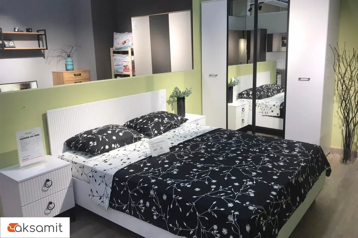 Шкаф Шарлиз 4-х дв. с зеркалом (Белое сияние/Белый снег)