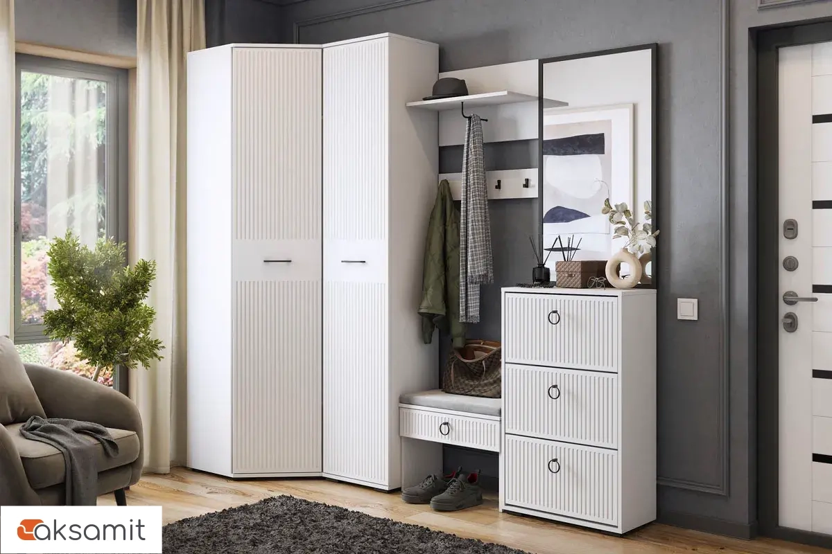 Зеркало настенное в профиле Шарлиз (900)