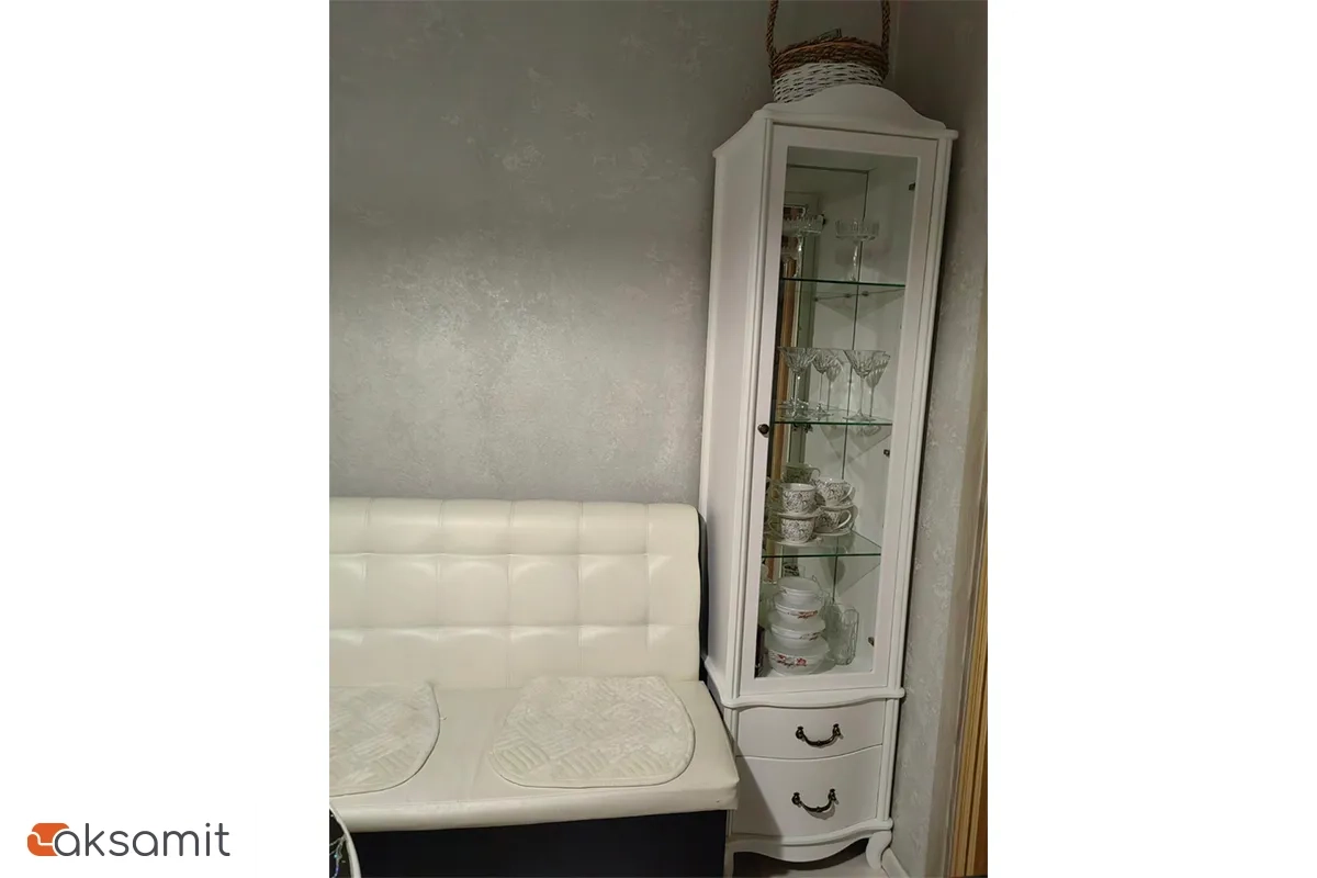 Шкаф-витрина Джульетта (Молочный дуб)