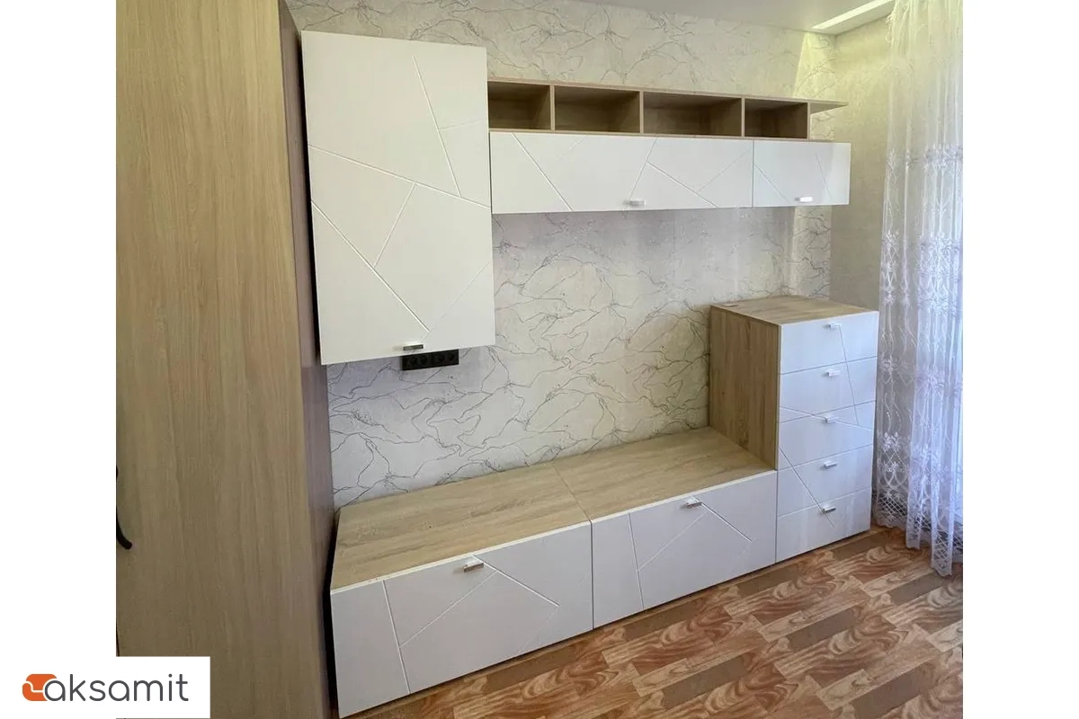 Шкаф настенный Скайлайн 1200 с горизонтальной дверкой (Белый шагрень) Шкаф настенный Скайлайн 1200 с горизонтальной дверкой (Белый шагрень)