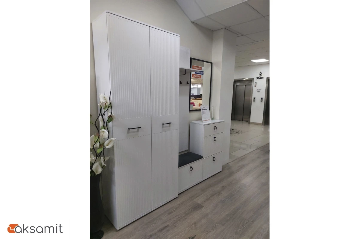 Тумба с дверками и ящиком Шарлиз (Белый)