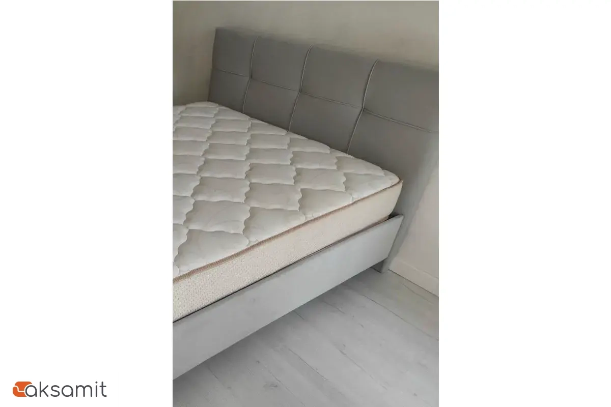 Кровать Каприз на латах 140х200 (Newtone Light GREY (светло-серый)) Кровать Каприз на латах 140х200 (Newtone Light GREY (светло-серый))
