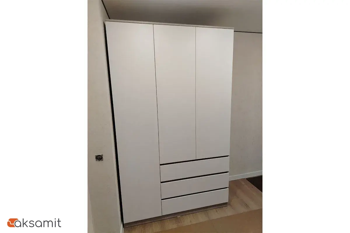 Шкаф 3х-дверный Лори (Дуб Серый/Белый)